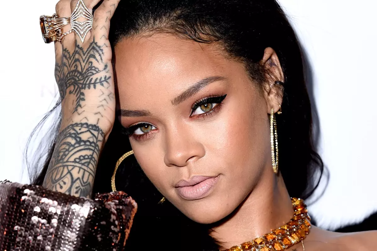 Rihanna, Atlas Okyanusunu Tek Başına Geçen İlk Kadın Pilotu Andı