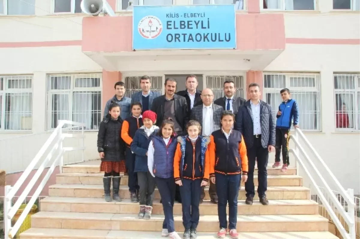 Üniversiteden Elbeyli Ortaokulu\'na Bilgisayar Desteği