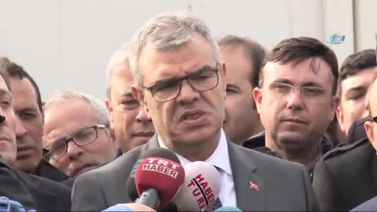 Veysi Kaynak\'tan, Ayvacık\'taki Depremzedelere Ev Müjdesi (2)