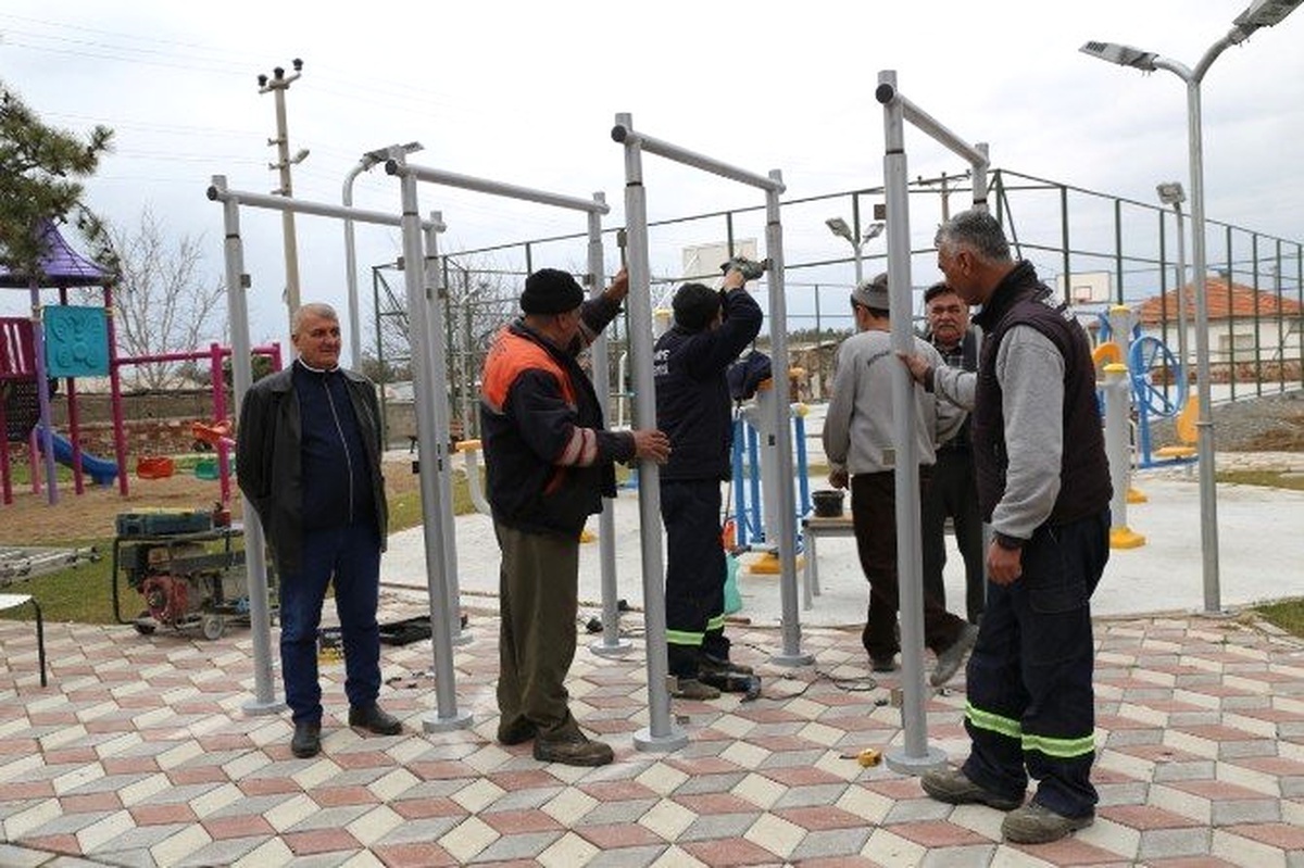 Zonguldak\'ta Otobüs Durakları Yenileniyor