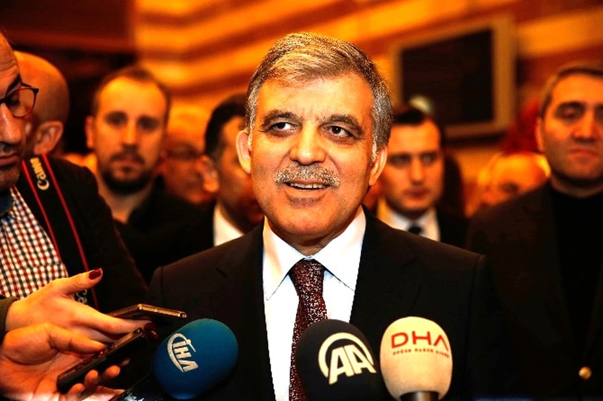 11. Cumhurbaşkanı Gül: "Bu Bataklıklardan Biran Önce Sakin Bir Şekilde, Emin Bir Şekilde Sıyrılmayı...