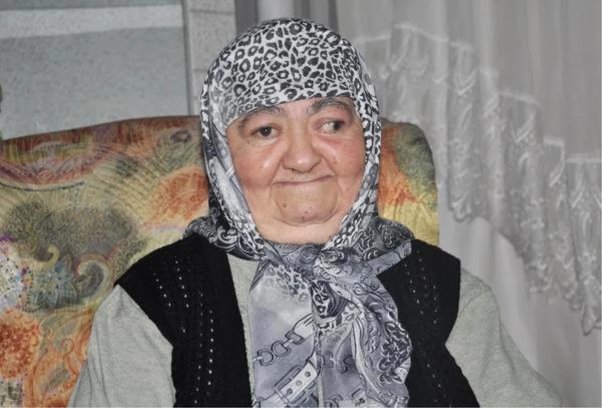 5 Yaşında Kör Olan Gözü 65 Yıl Sonra Görmeye Başladı