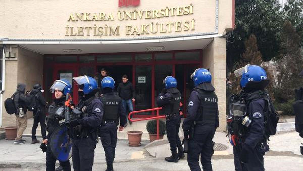 Ankara Üniversitesi Cebeci Kampüsü\'nde Gerginlik (6)
