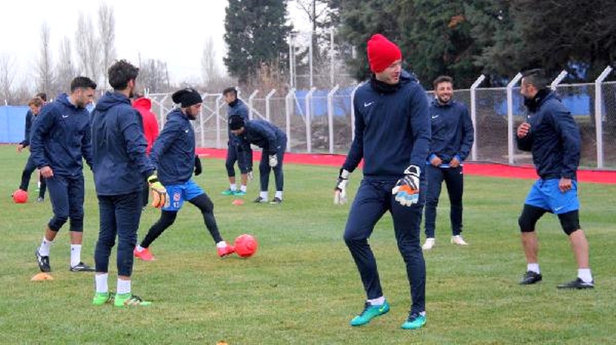 Balıkesirspor Ayvalık\'ta Stres Atacak
