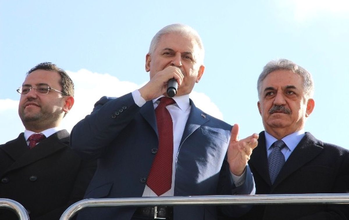 Başbakan Yıldırım: "\'hazırım\' Demeyeceksiniz, \'Evet\' Diyeceksiniz"