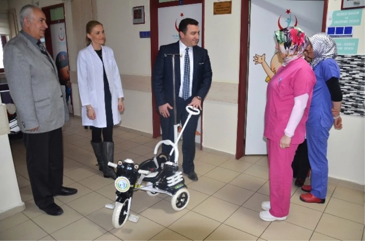 Başkan Bakıcı\'dan Hastanede Tedavi Gören Çocuklara Sürpriz Hediye