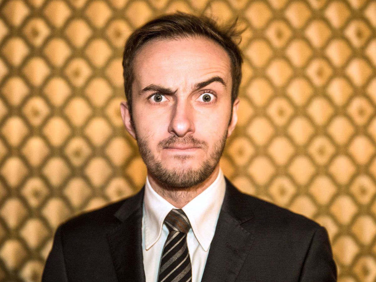 Böhmermann\'ın Küfürlü Şiirine Kısmi Yasak Devam Edecek