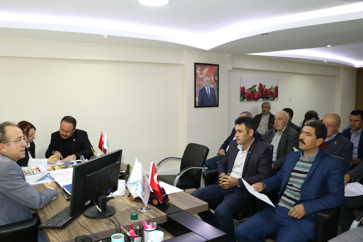 Büyükşehir Akhisarlı Muhtarlarla Buluştu