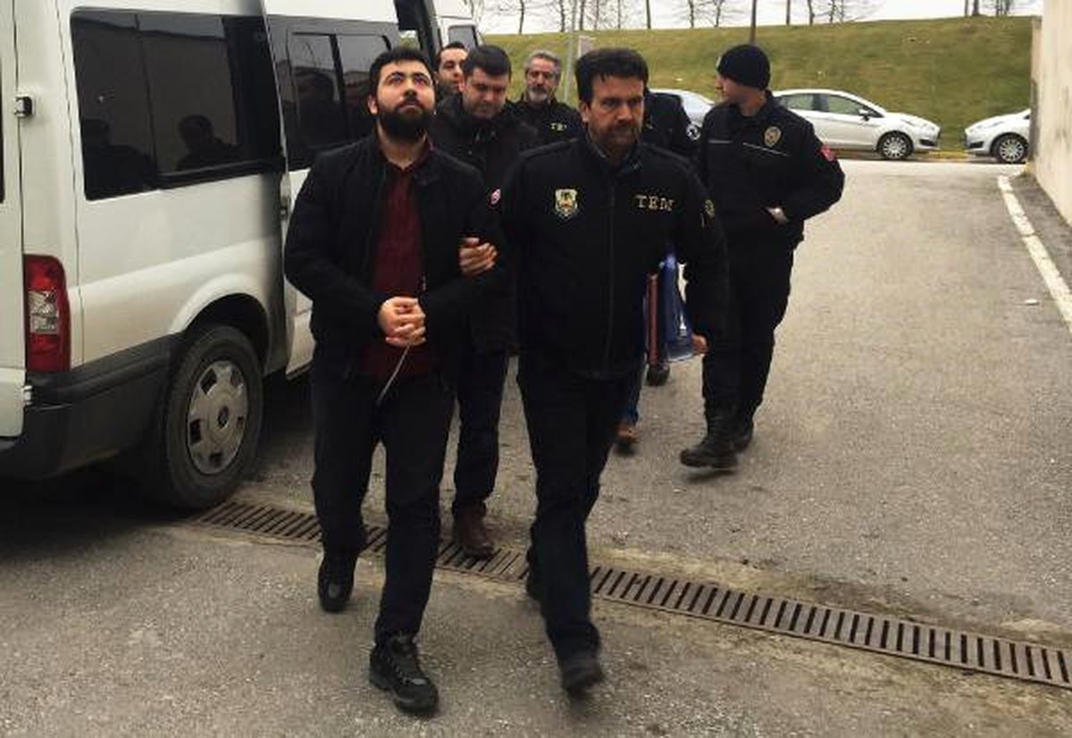 Bylock Kullandığı İddia Edilen 2 Asker ile 1 Polis Adliyeye Sevk Edildi