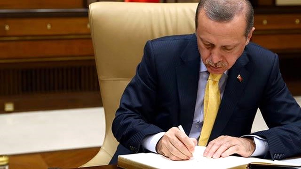 Cumhurbaşkanı Recep Tayyip Erdoğan, Anayasa Değişikliği Teklifini Onayladı.