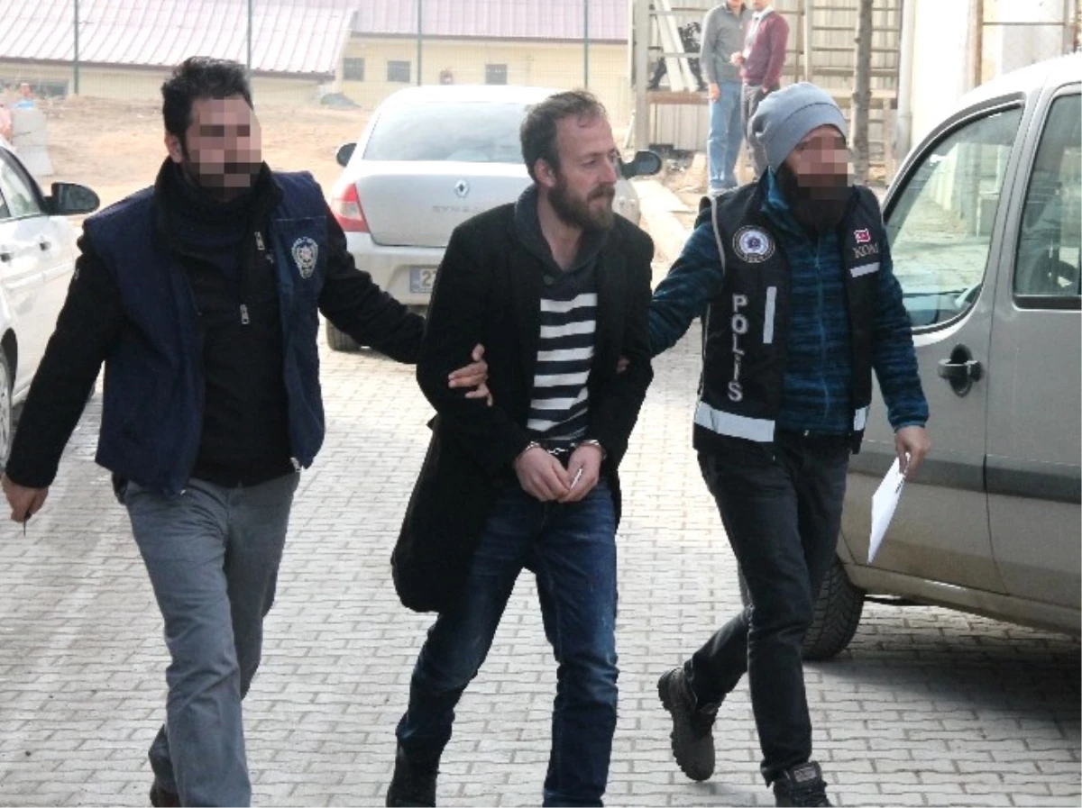 Elazığ\'da Terör Örgütü PKK Operasyonu: 20 Gözaltı