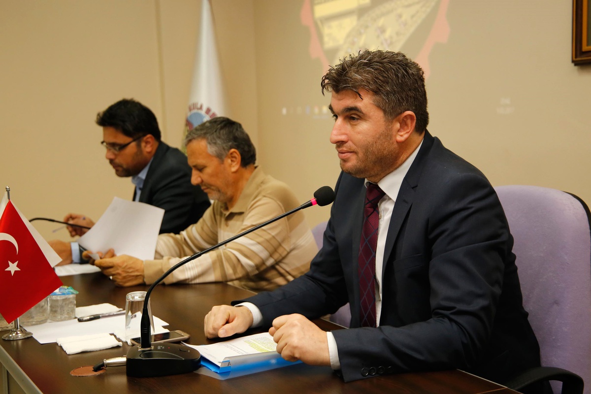 Emre Türbesi Çevre ve Meydan Düzenlemesi\'ne Meclis\'ten Tam Not
