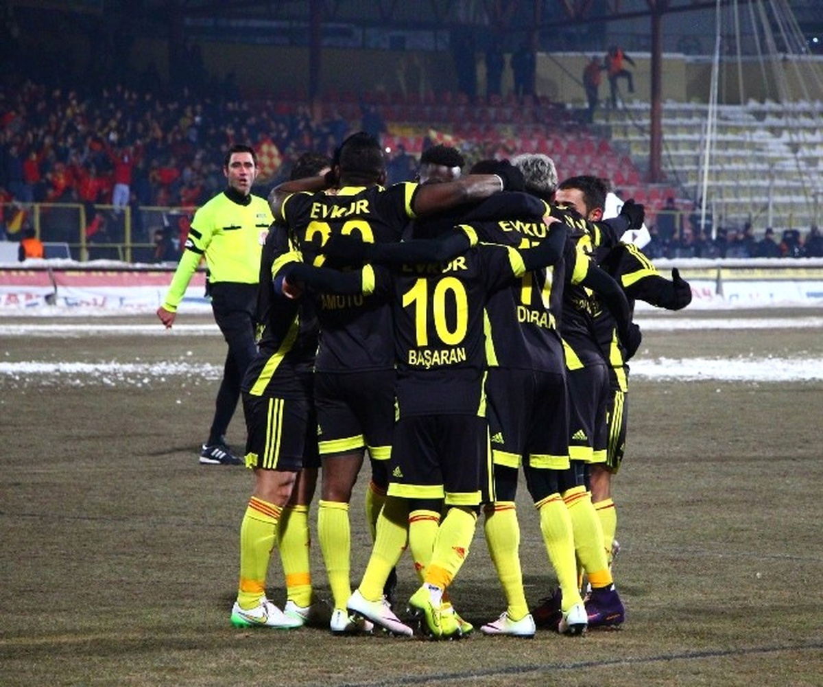 Evkur Yeni Malatyaspor, Vodofone Arena\'da Denizlispor\'u Ağırlayacak