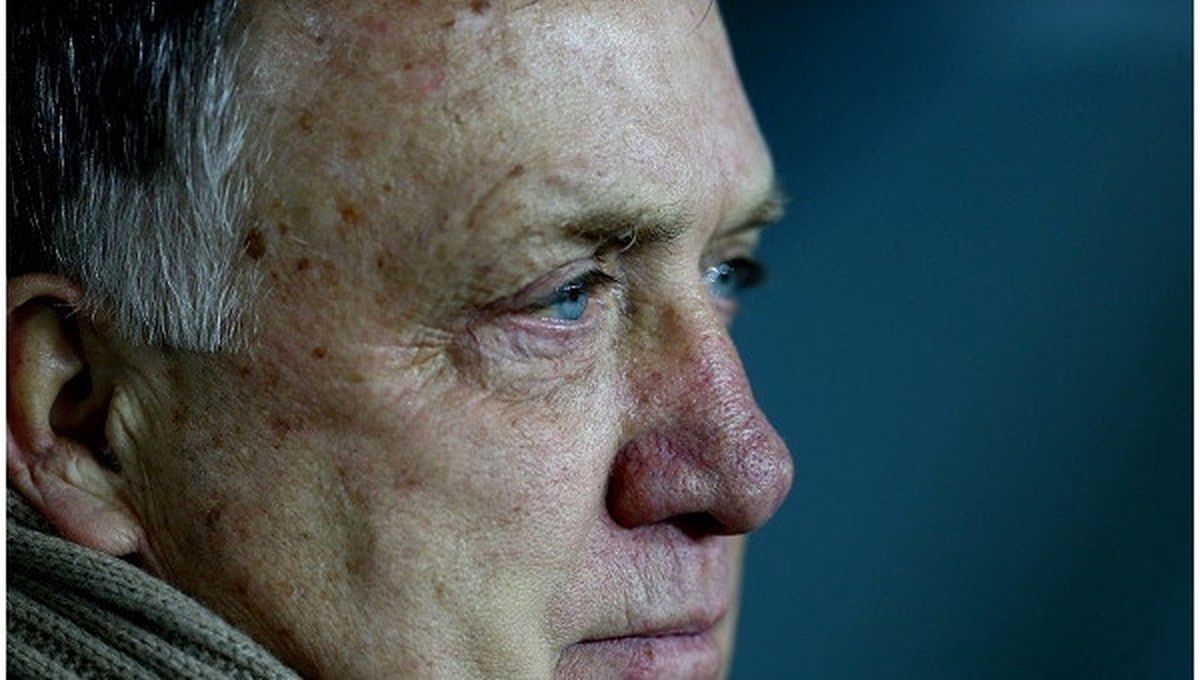Fenerbahçe\'nin Advocaat\'ı İsteme Nedeni