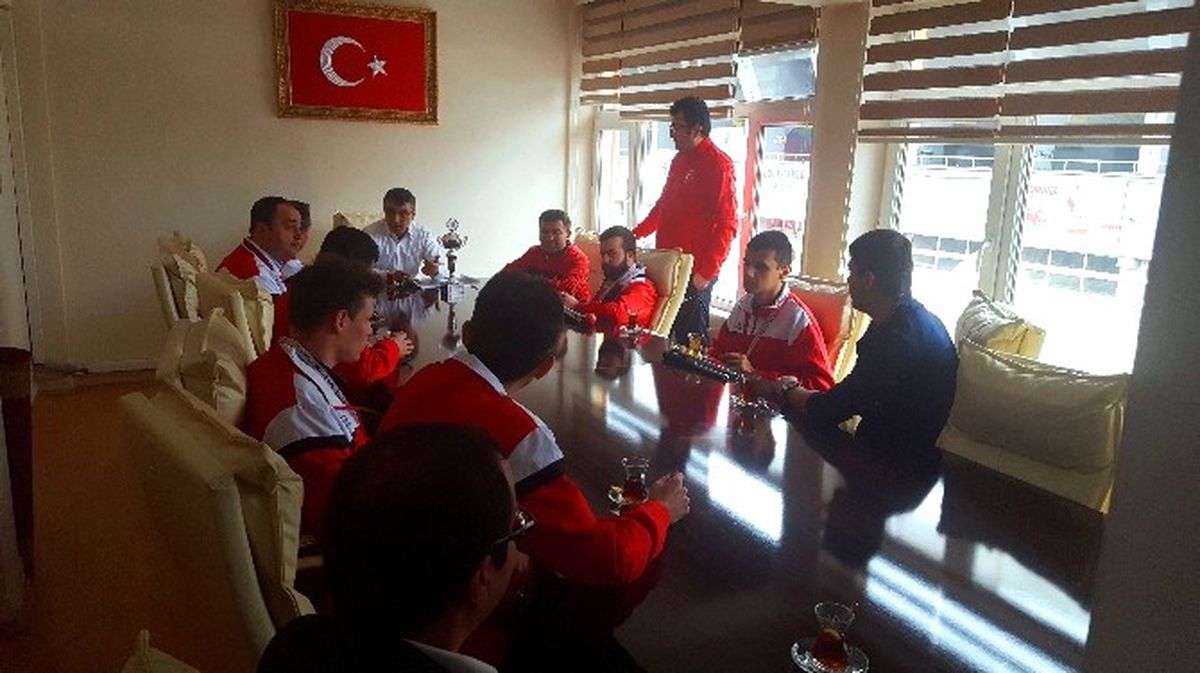 Görme Engelli Sporculardan Hüseyin Aksoy\'a Ziyaret