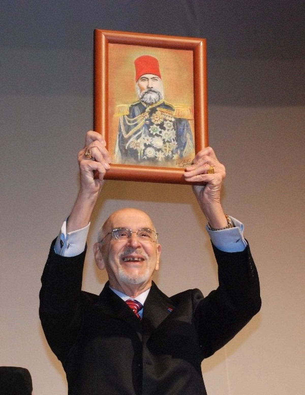 Iı. Abdülhamit ve Gazi Osman Paşa\'nın Torunu Bülent Osman Vefat Etti