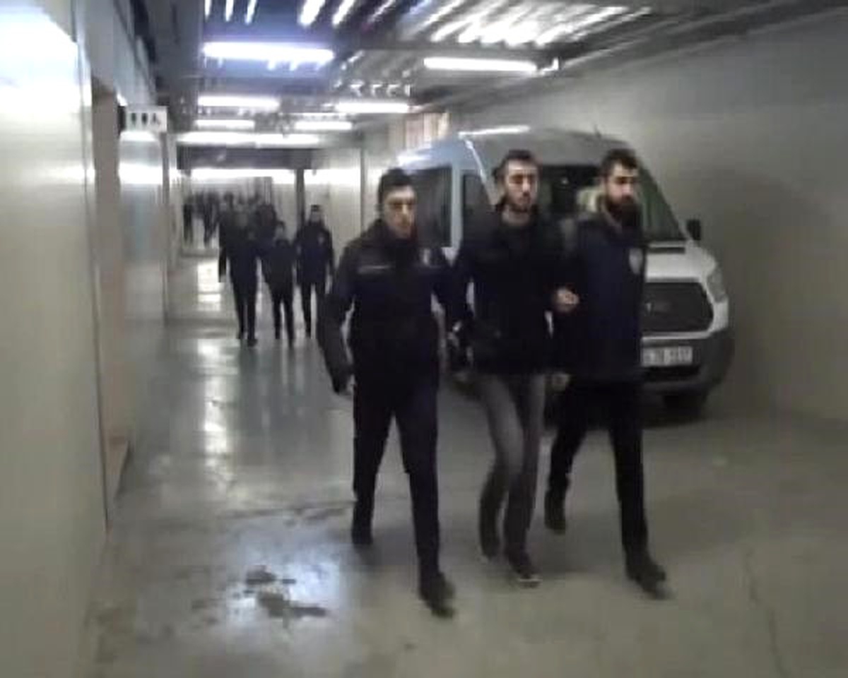 İstanbul\'da Fetö/pdy Operasyonu: 9 Kişi Tutuklandı