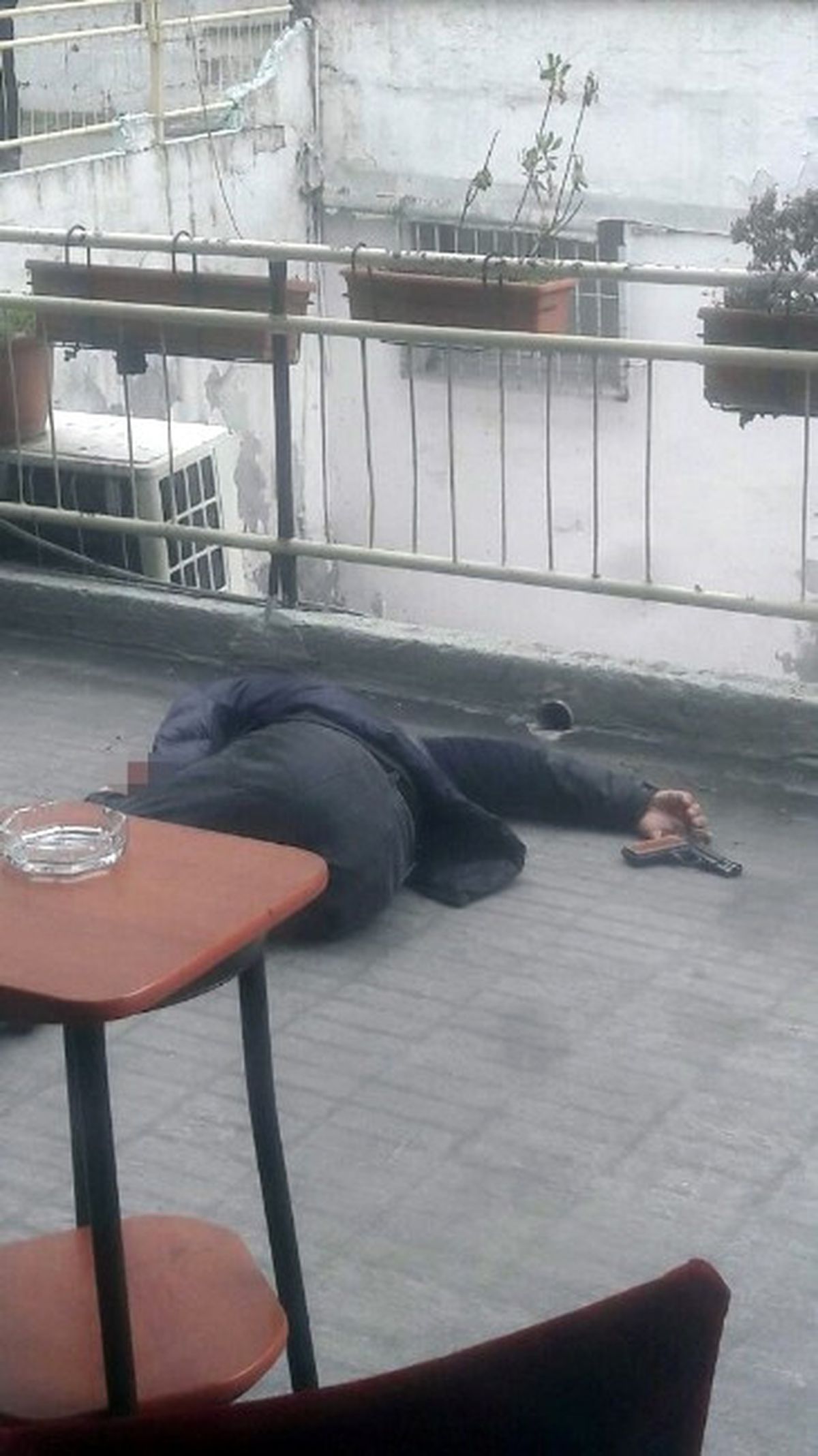 Kadıköy\'de Silahlı Çatışma: 1\'i Ağır 3 Yaralı