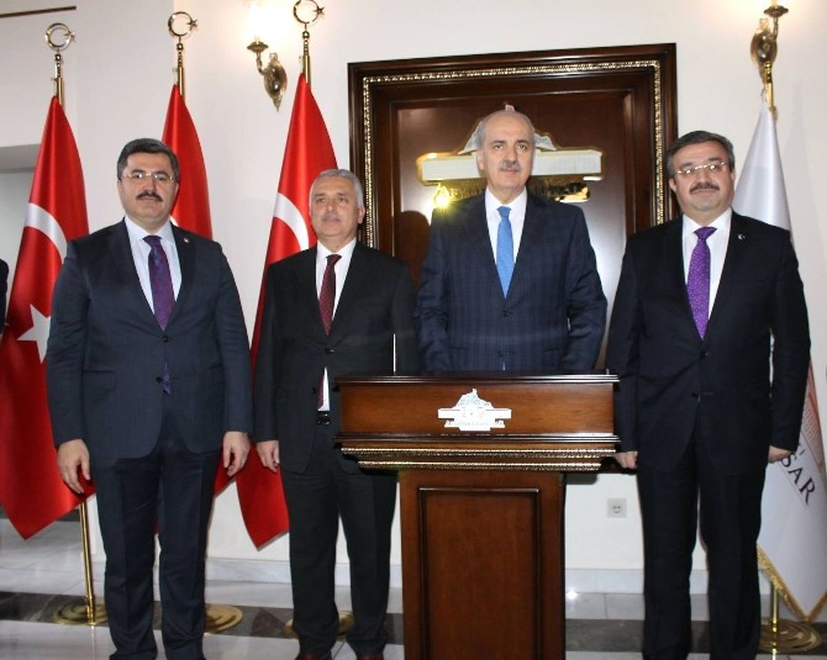 Kurtulmuş\'tan Rus Uçağının Yanlışlıkla Türk Askerlerinin Bulunduğu Binayı Vurmasıyla İlgili...