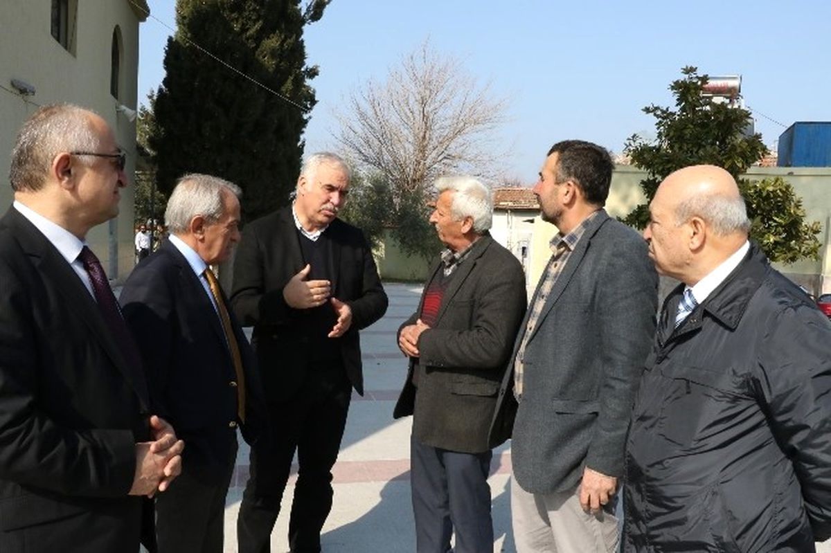 Manisa Büyükşehir\'in Cuma Mesaisi Evrenos\'ta