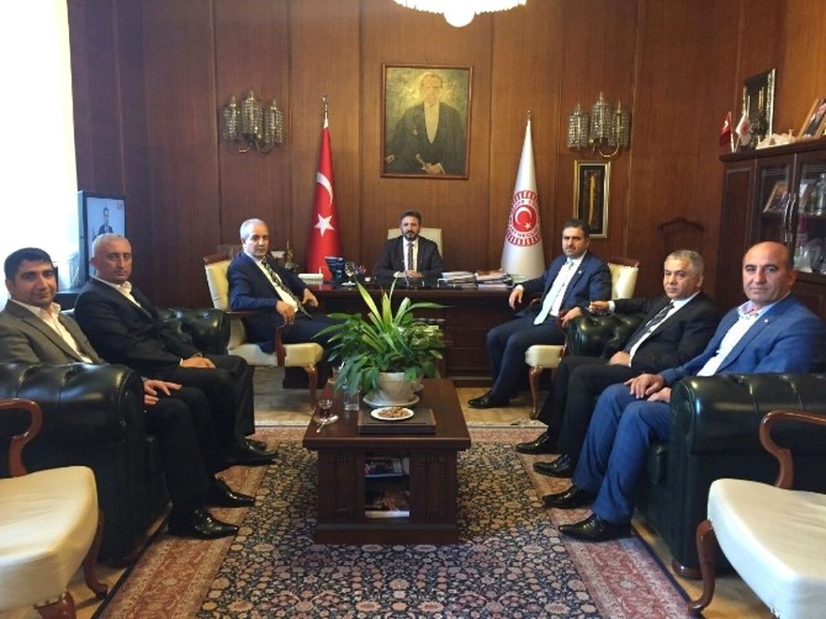 Milletvekilleri ve Eğitim Bir-Sen Eğitimi Konuştu