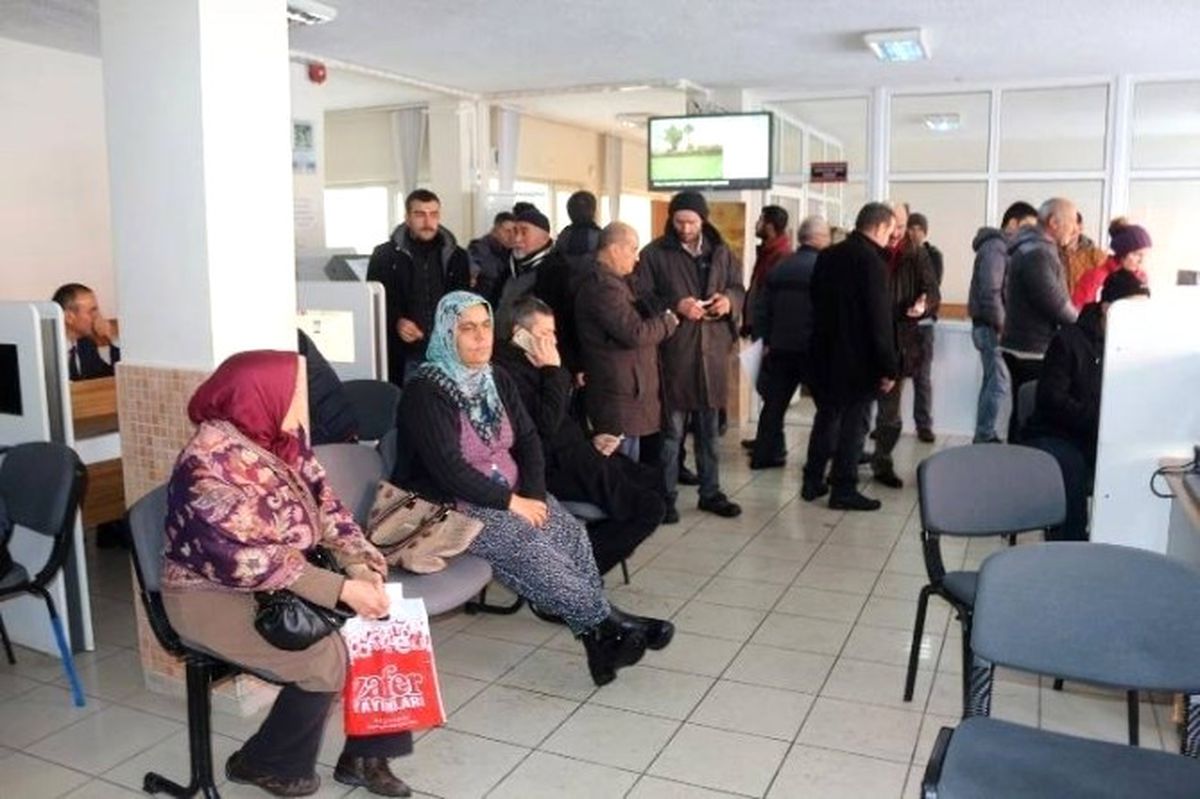 Niğde\'de 1 Ayda 5 Bin Kişi Çipli Kimlik Başvurusu Yaptı