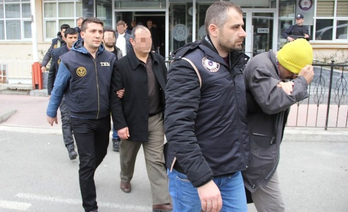 Samsun\'da Bylock\'tan Gözaltına Alınan 28 Polis Adliyeye Sevk Edildi