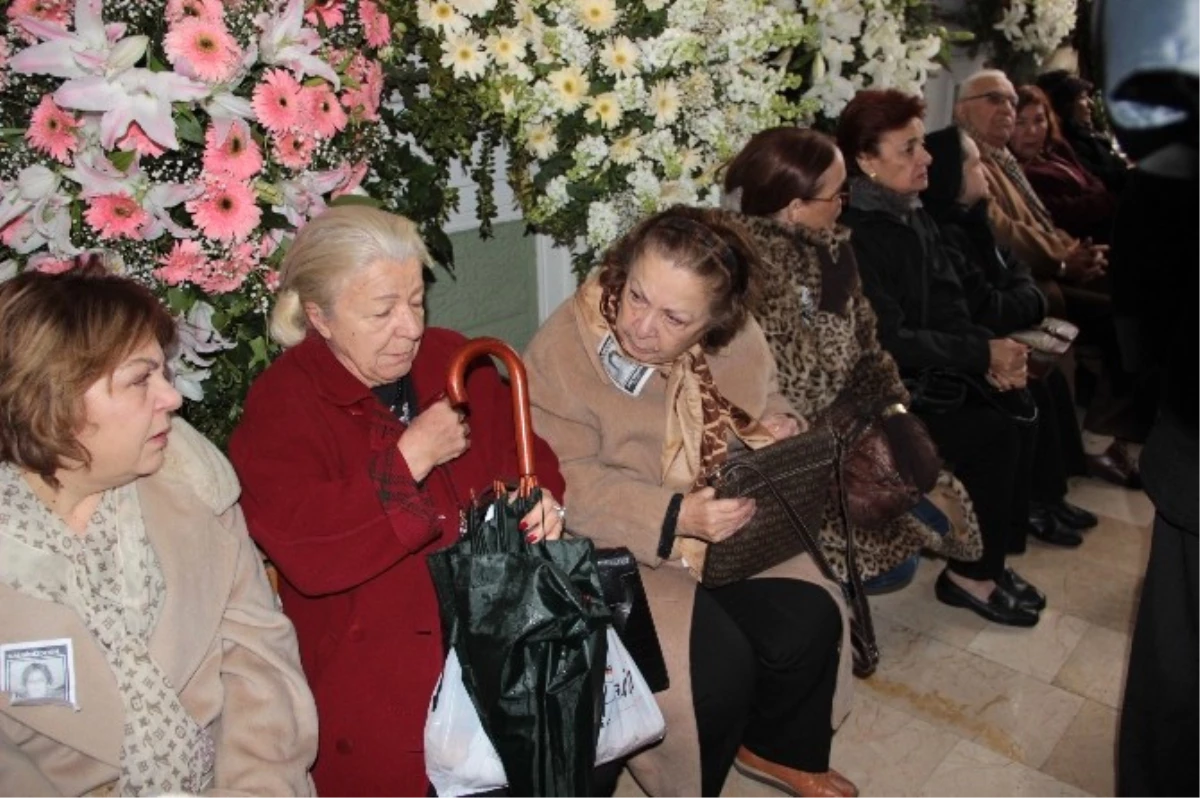 Ünlü Yönetmen ve Yapımcı Ayşe Ersayın, Son Yolculuğuna Uğurlandı