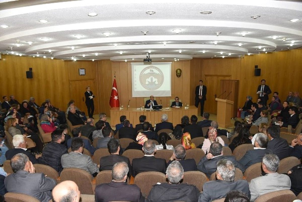 Vali Demirtaş Vatandaşlarla Buluştu