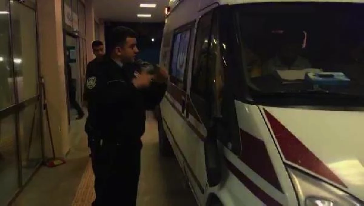 Yaralıları Taşıyan Ambulansa Saldırdılar