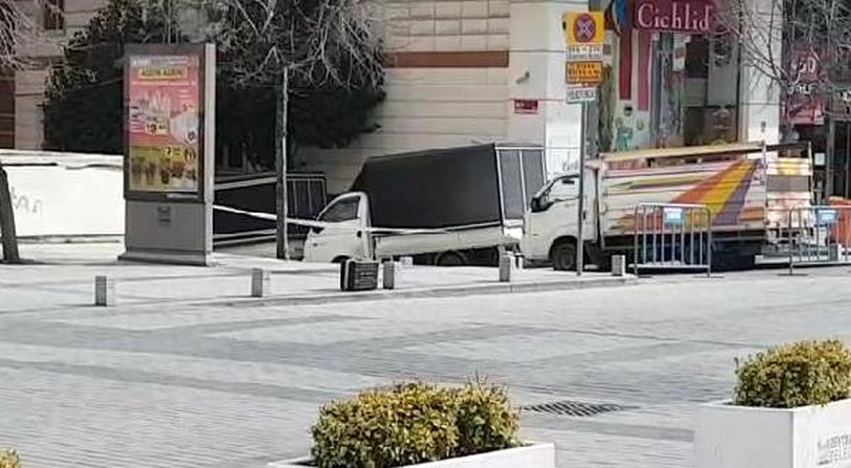 Zeytinburnu\'nda "Şüpheli Çanta" Alarmı (1)