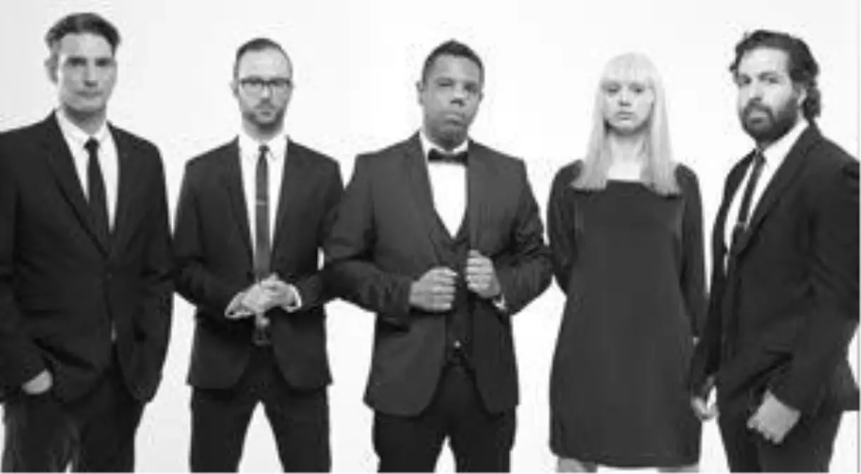 100 Müzik: The Dears