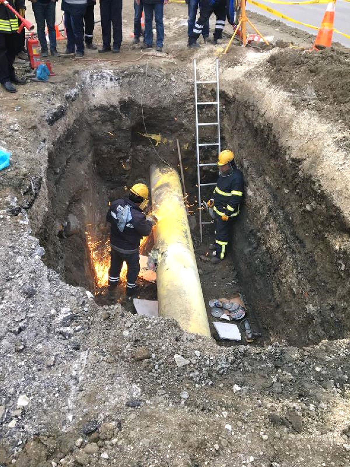 17 Saattir Doğalgaz Verilemeyen Samsun\'da Uzun Tüp Kuyrukları