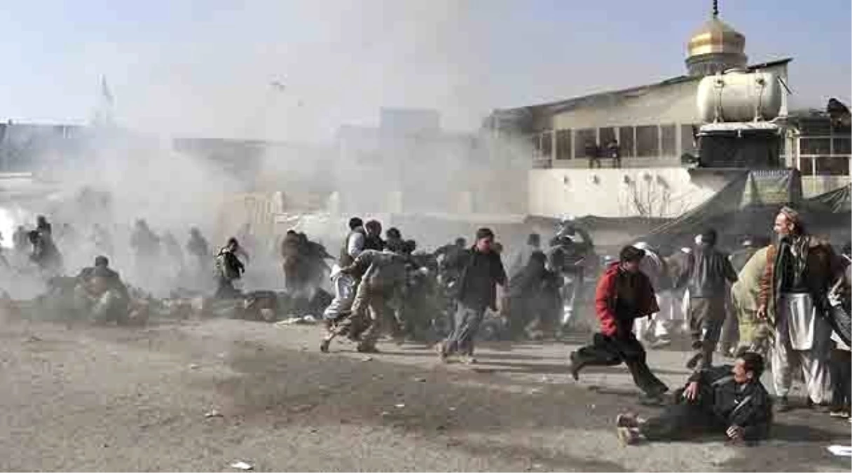 Afganistan\'daki İntihar Saldırısı