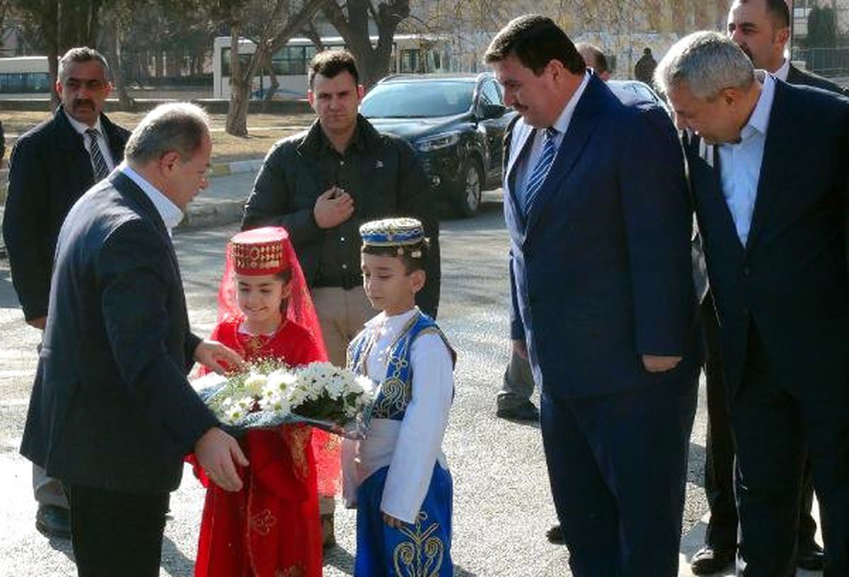 Akdağ: CHP Geçmişte Darbecilerle Kol Kolaydı