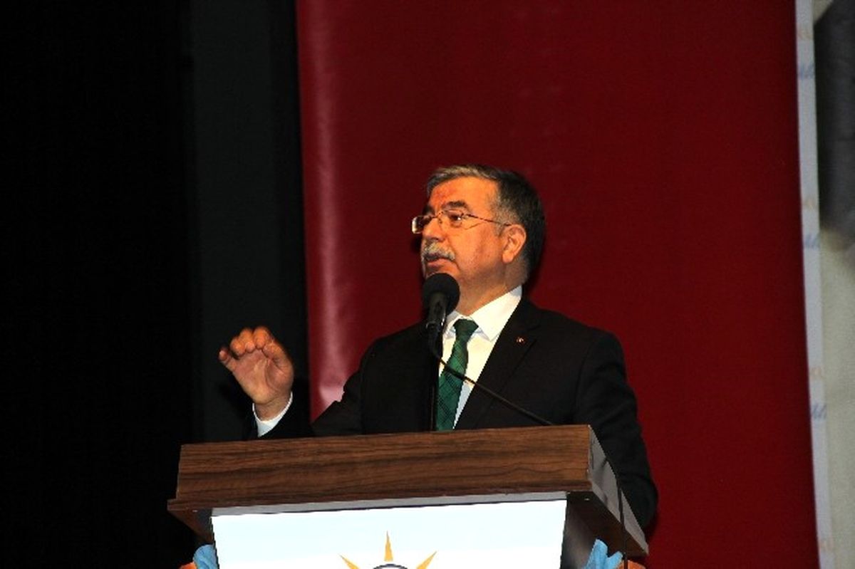 Bakan İsmet Yılmaz Kütahya\'da