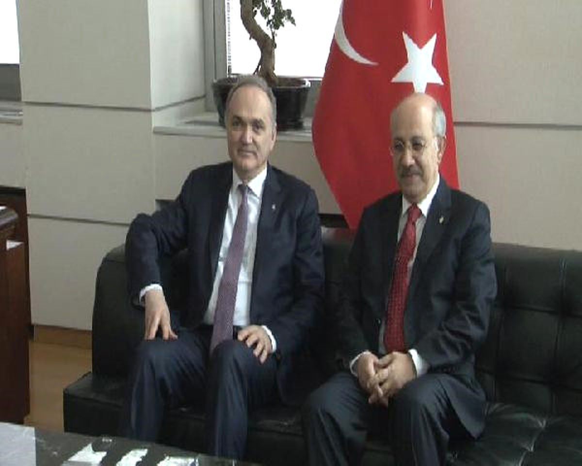 Bakan Özlü\'den "Antarktika\'ya Bilim Üssü" Açıklaması