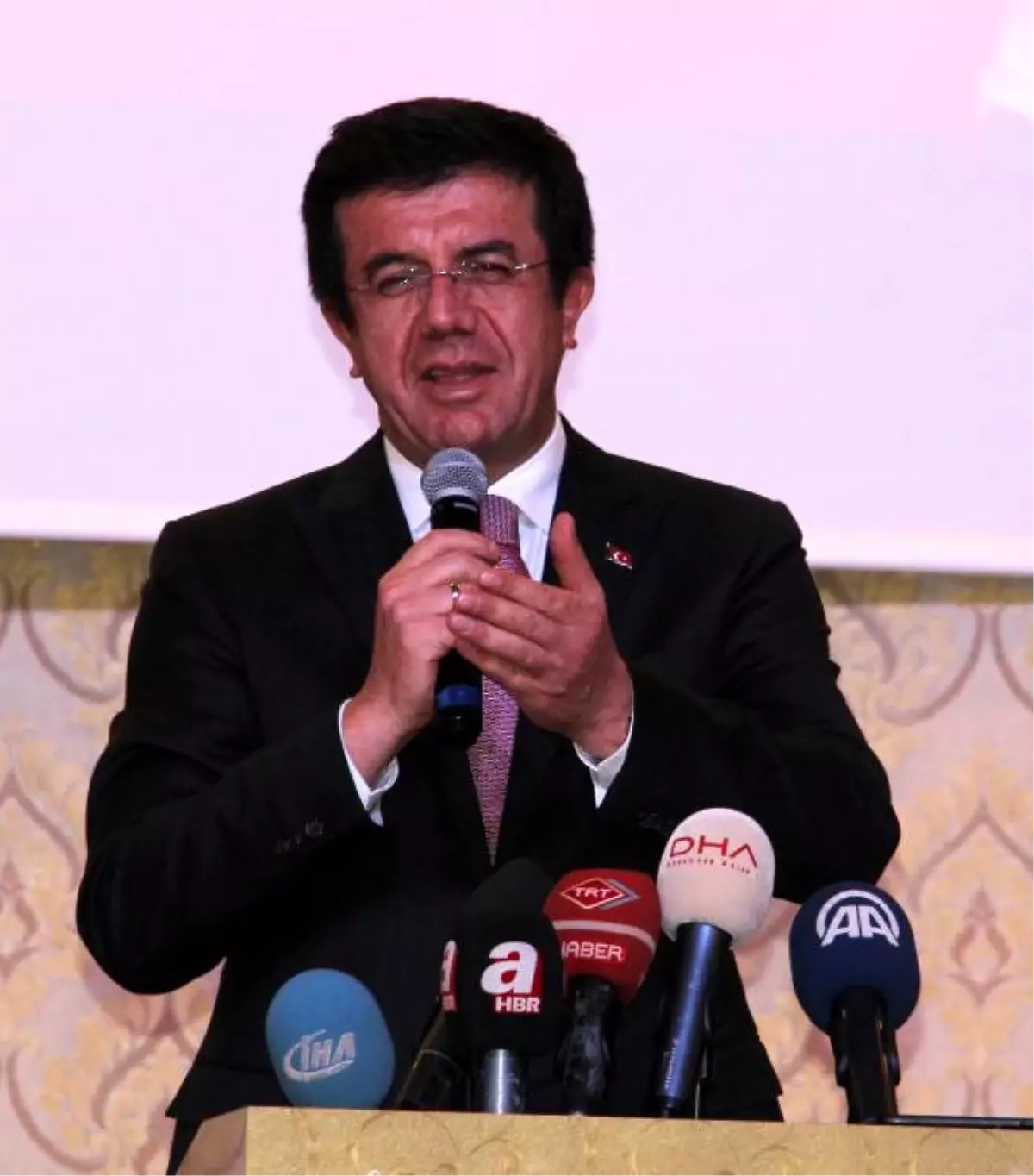 Bakan Zeybekci: Bu Mesele AK Parti\'nin Değil, Türkiye\'nin Meselesidir