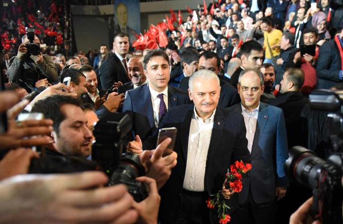 Başbakan Yıldırım: Millet İçin \'Evet\' Diyeceğiz (3)