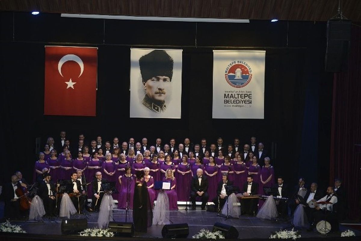 Belediye Korosu "Bir Nefes Aşk" Dedi