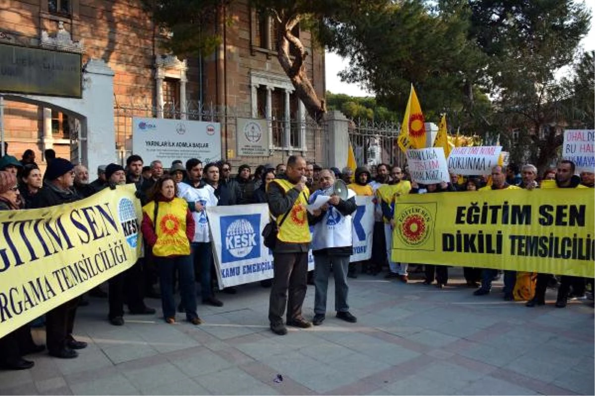 Bergama\'da Kesk\'ten Üyelerinin İhracına Protesto