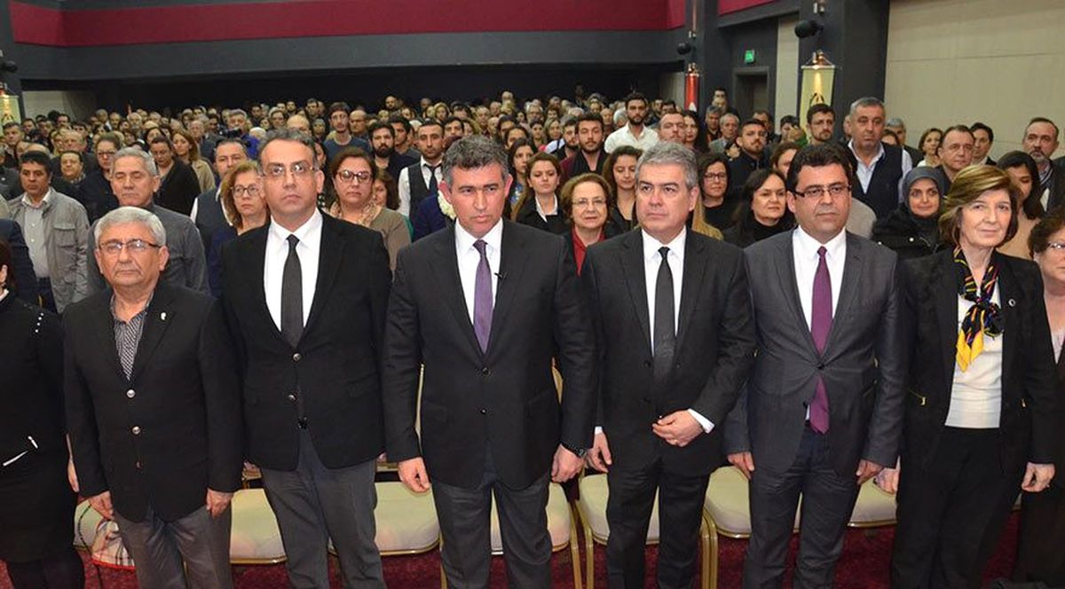 Beşiktaş\'ta 2023\'e Giden Yolda "Anayasa" Paneli Düzenlendi