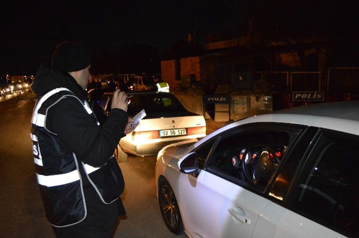 Besni ve Gölbaşı İlçelerinde "Huzur Türkiye" Uygulaması