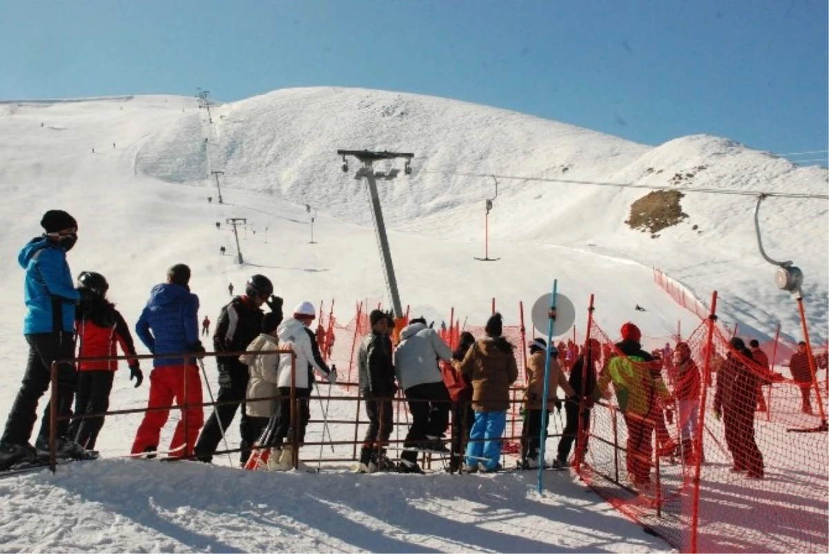Bitlisli Çocuklar Kayak ile Tanıştı