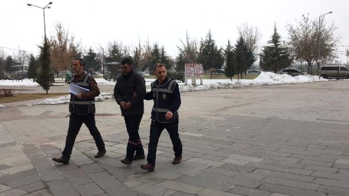 Camiden Çaldığı Muslukları Satarak İçki Alacakmış
