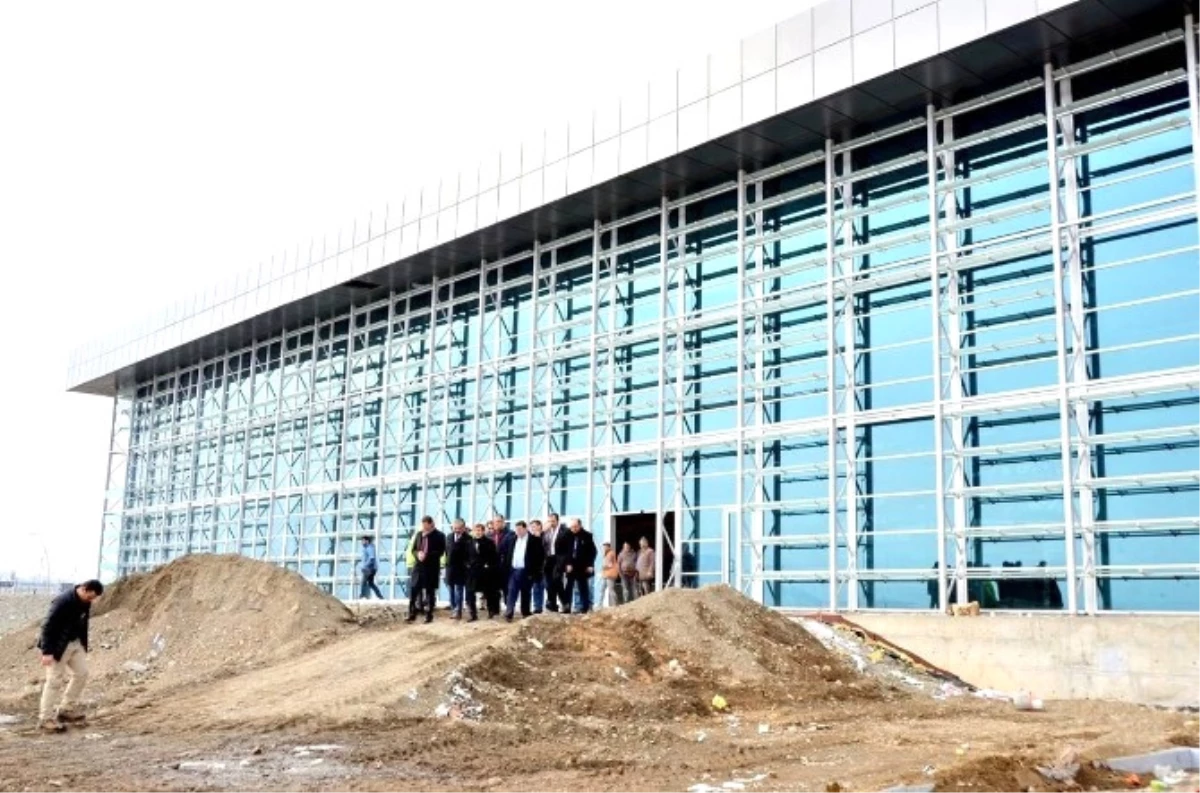 Erzincan\'a Bin 400 Kişilik Kongre Merkezi