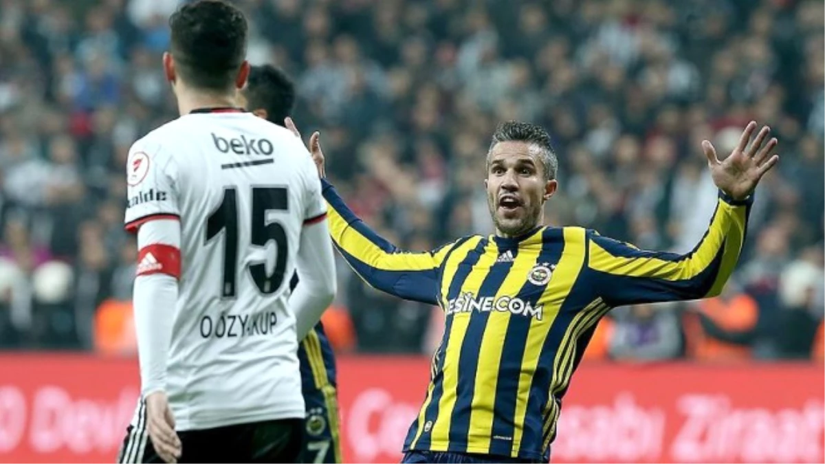 Fenerbahçeli Van Persie\'nin Cezası İndirildi