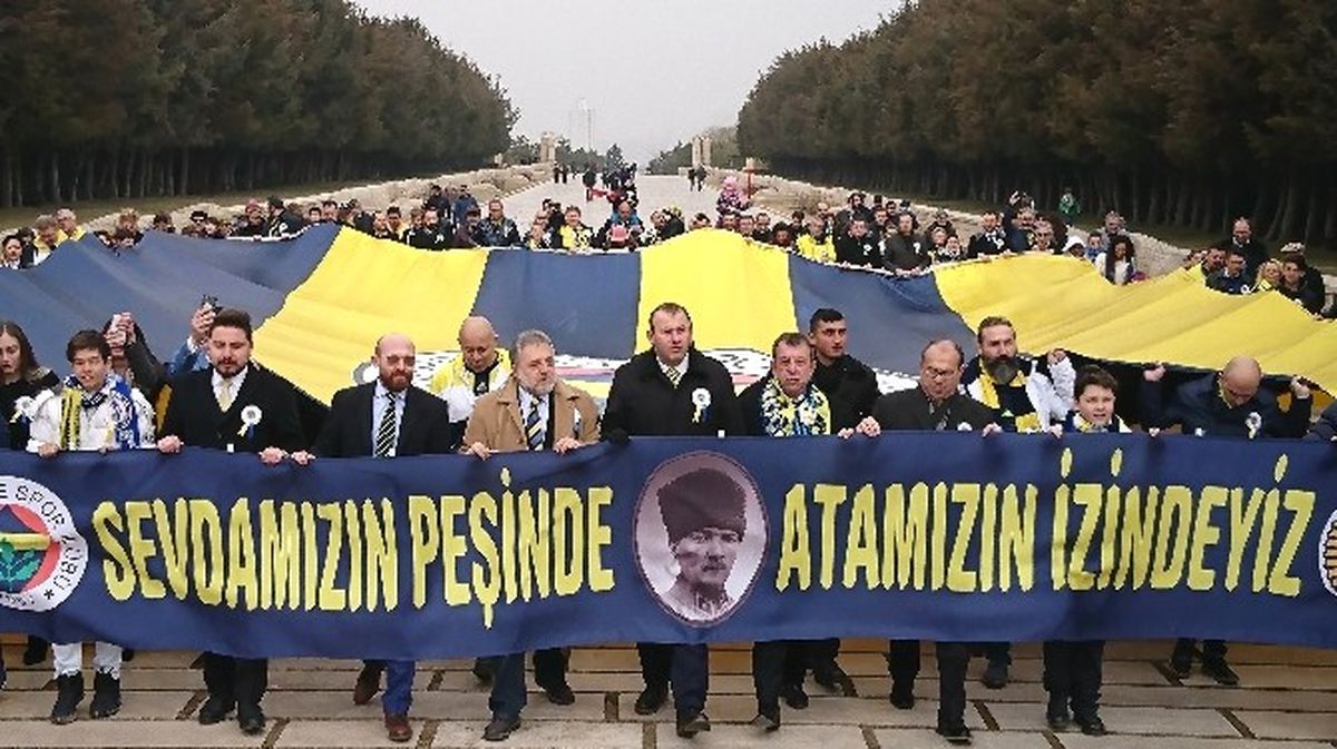 Fenerbahçeliler Ata\'nın Huzurunda