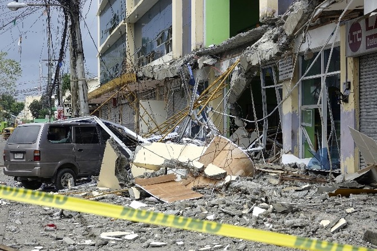 Filipinler\'de 6.5 Büyüklüğünde Deprem: 15 Kişi Hayatını Kaybetti