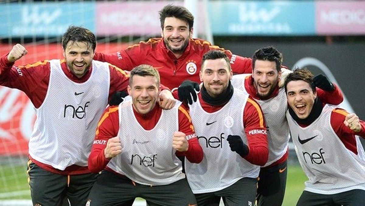 Galatasaray\'da Savunmaya Yeni İkili